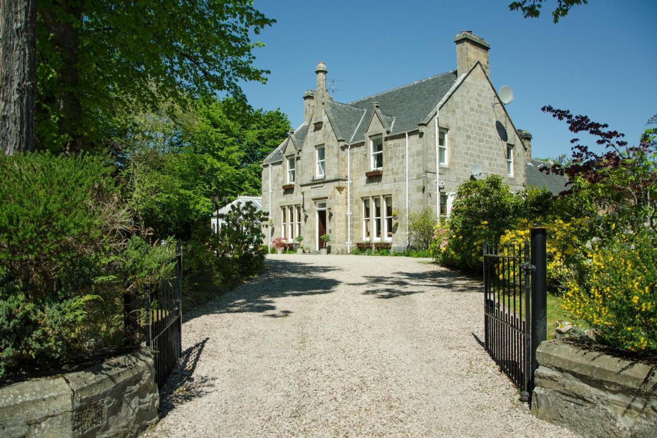 Ravenscourt House, Guest House Grantown-on-Spey Exterior photo